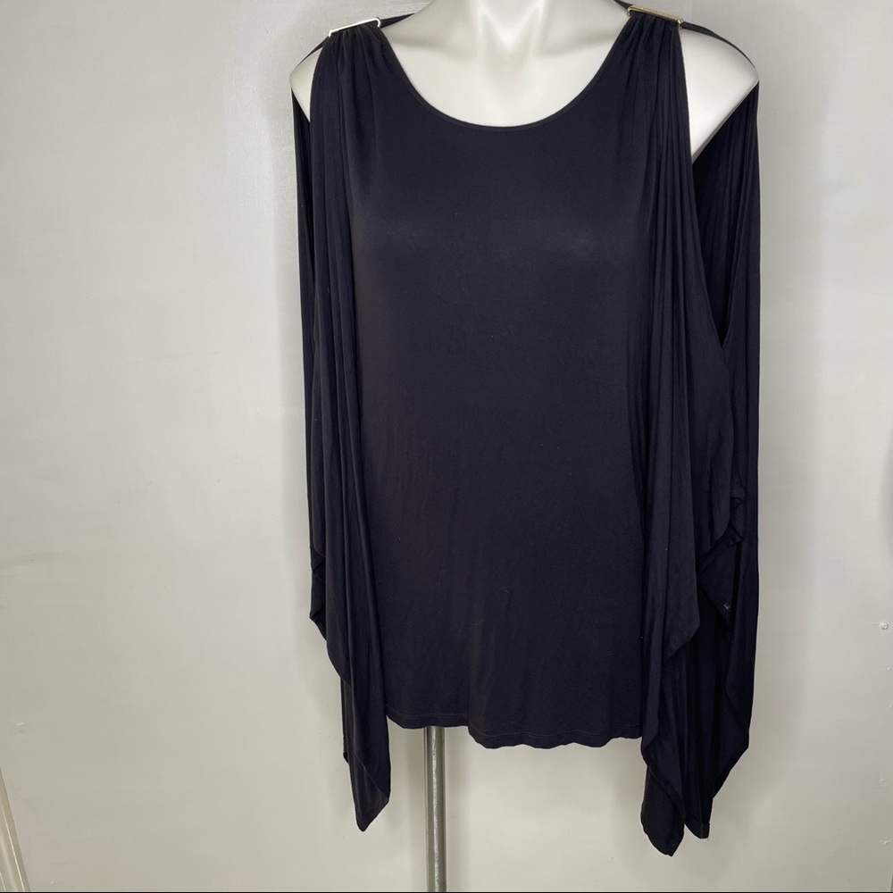 🍋Michael Kors black cold shoulder blouse with fun sleeves